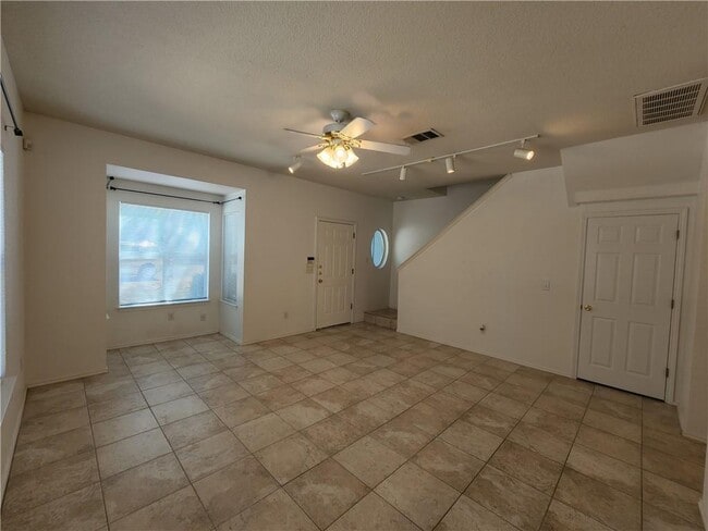 Building Photo - 304 Windridge Village Cove