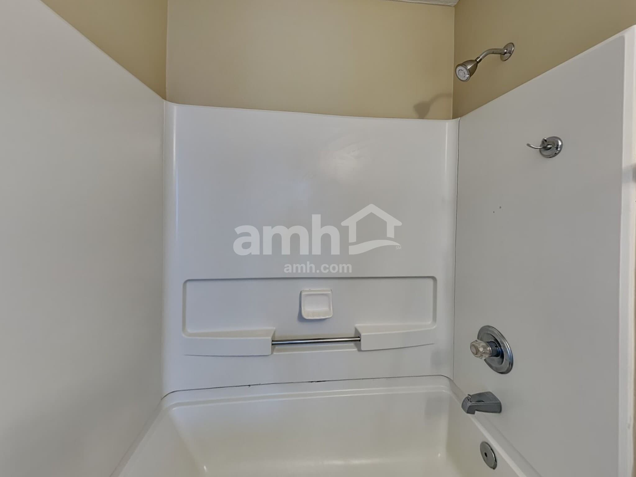 Building Photo - 2480 Bloxom St