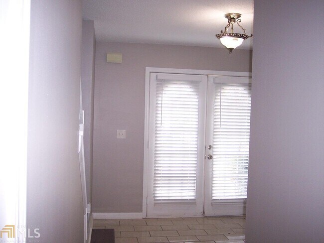 Building Photo - 1113 Misty Meadows Cove