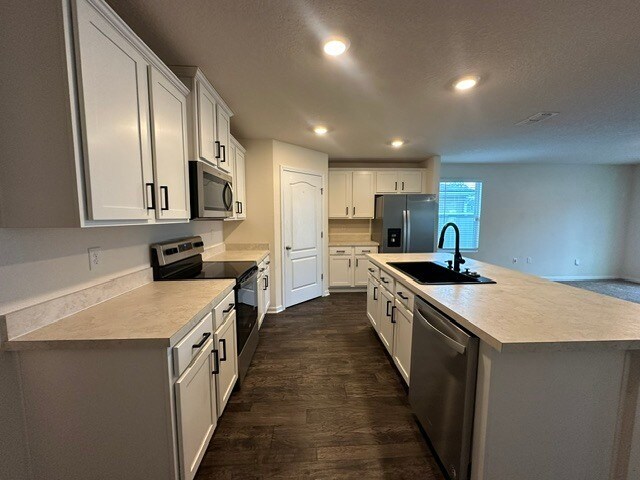 Building Photo - 3 Bedroom Home In Middleburg FL