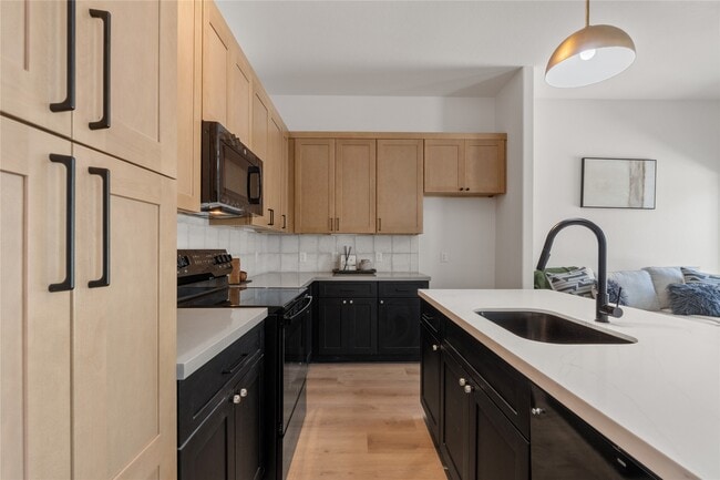 Building Photo - 4214 Clover St