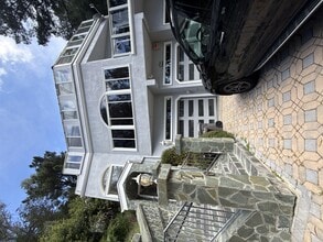 Building Photo - 7716 Skyline Blvd