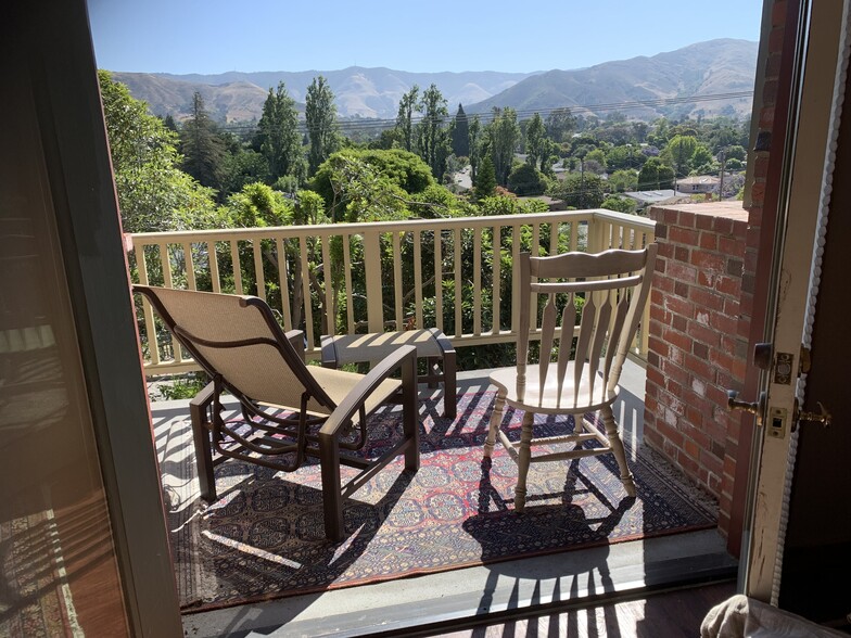 Building Photo - 247 Broad St