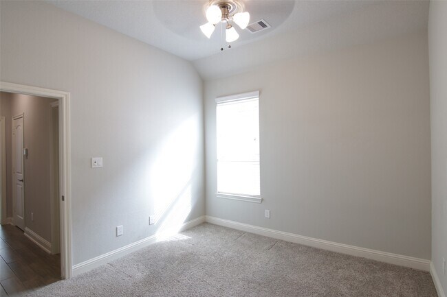 Building Photo - 18659 Fairmont Springs Ct