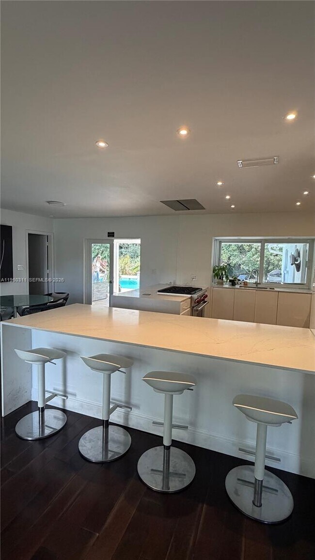 Building Photo - 11030 SW 42nd Ct