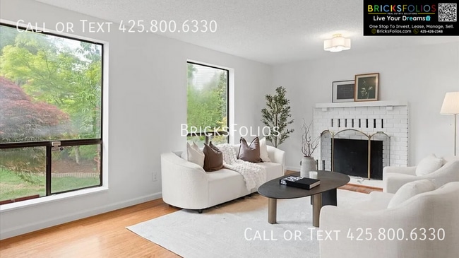 Building Photo - 1340 NW Huckle Dr