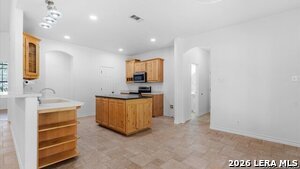 Building Photo - 10808 Dedeke Dr