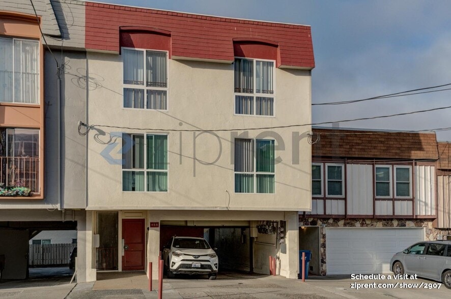 Building Photo - 468 90th St