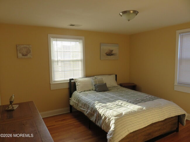 Building Photo - 403 2nd Ave