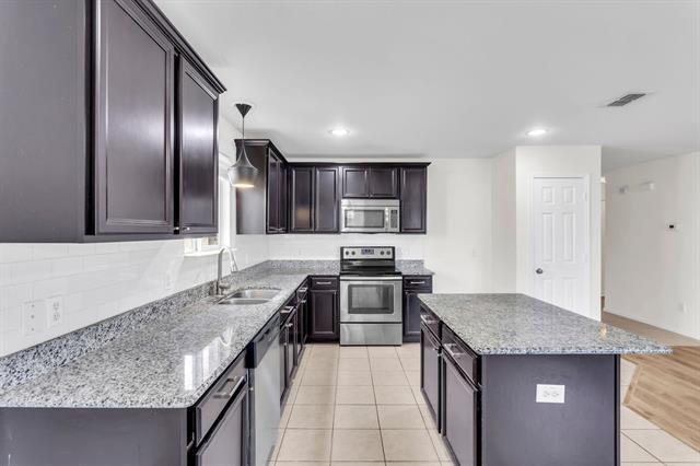 Building Photo - 3021 Adrian Creek Dr