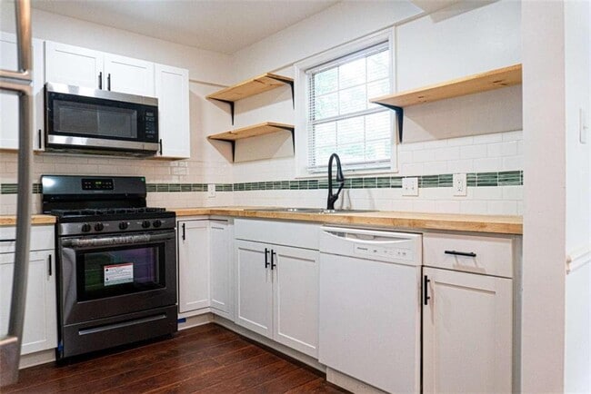 Building Photo - 5624 Stonington Trace Pkwy