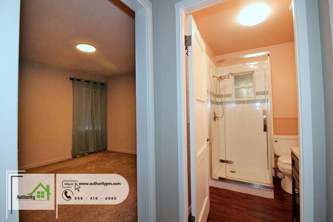 Building Photo - 9021 Placer Rd