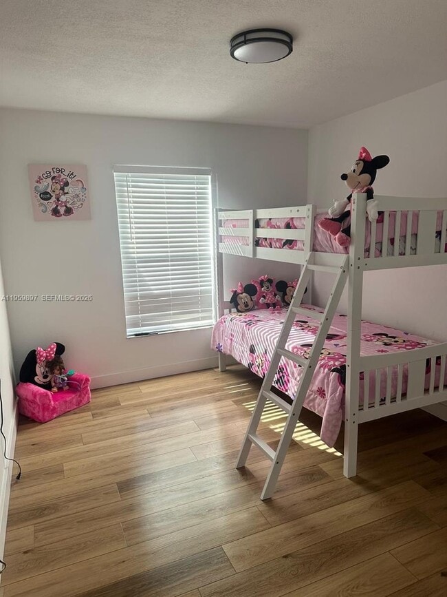 Building Photo - 2359 Kings Crest Rd