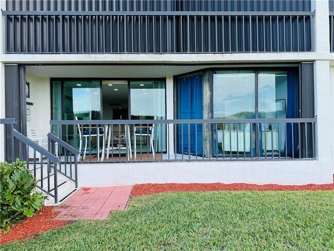 Building Photo - 8800 S Ocean Dr