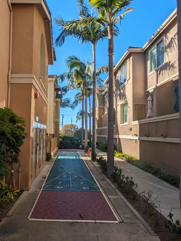 Building Photo - 2752 Carlsbad Blvd