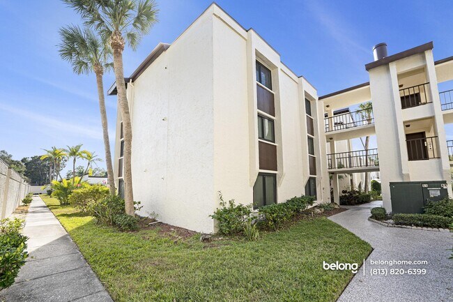 Building Photo - 2211 Belleair Rd