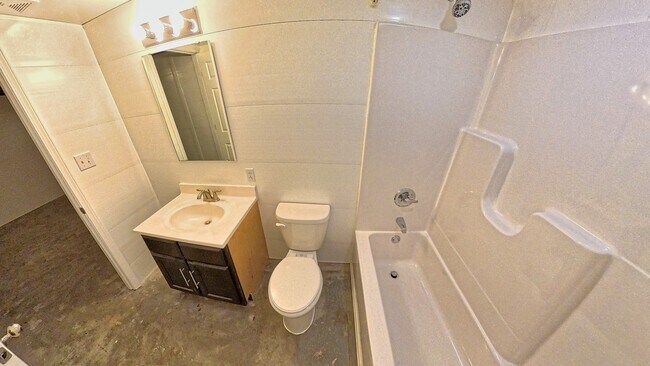 Building Photo - 3125 Phils Dr