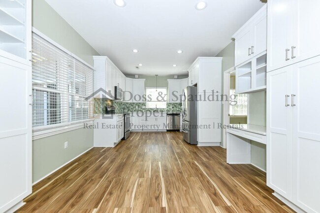 Building Photo - 500 Lindley Rd
