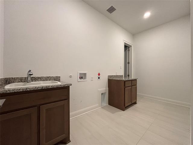 Building Photo - 312 Fema Valle Dr