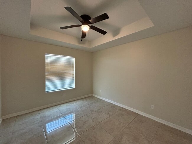 Building Photo - 2933 Zeb Dr