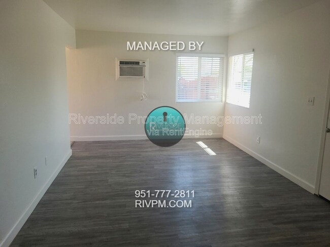 Building Photo - 6290 Jones