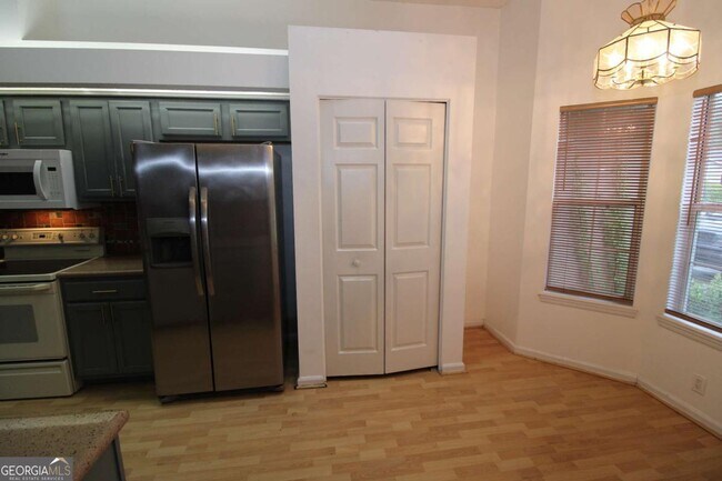 Building Photo - 107 Shearman Way