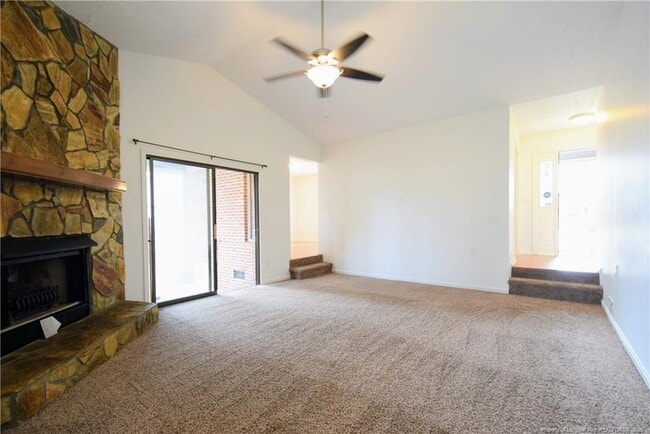Building Photo - 7128 Dayspring Dr