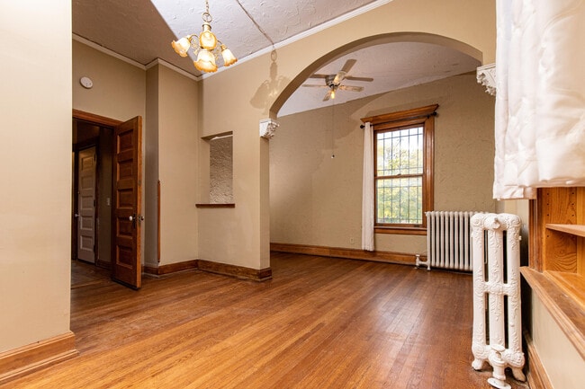 Building Photo - 2836 E Belleview Pl