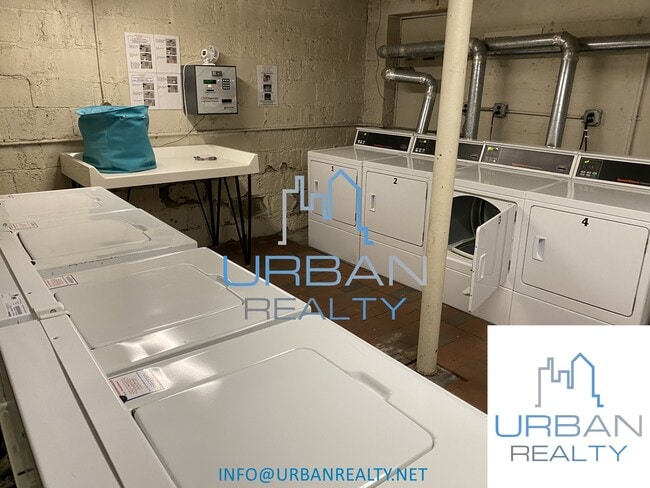 Building Photo - 2039 Commonwealth Ave