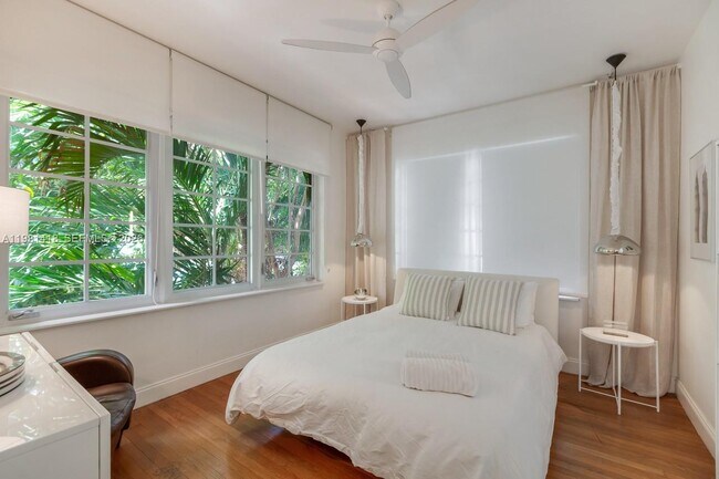 Building Photo - 739 11th St