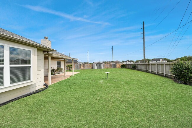 Building Photo - 7730 Trail Hollow