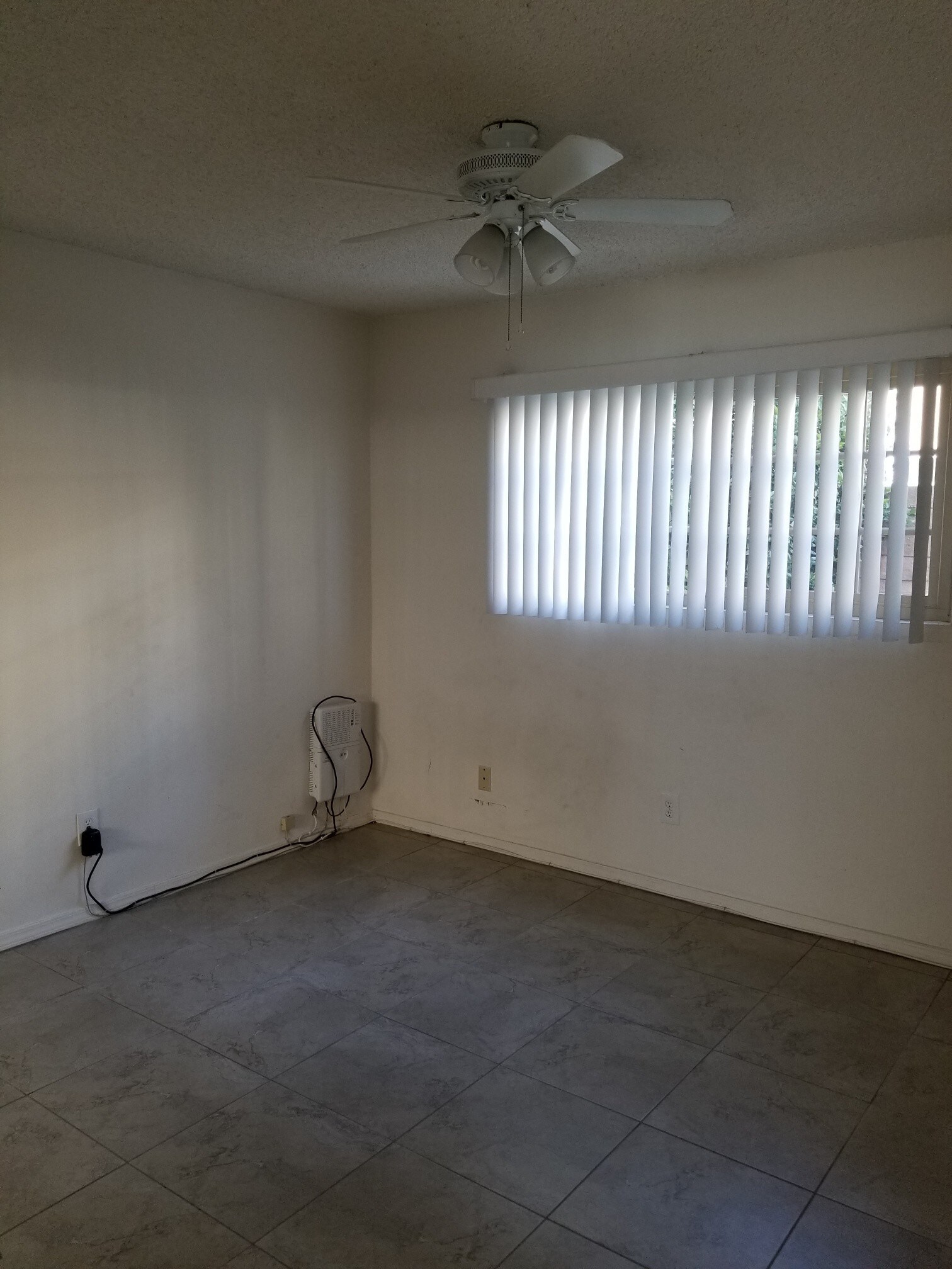 Building Photo - 4361 Green Ave