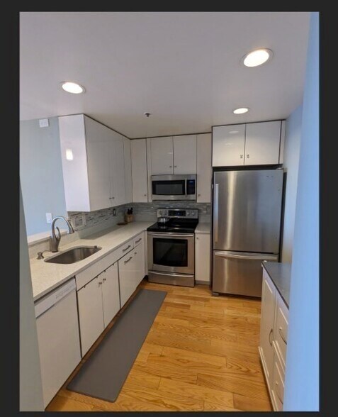 Building Photo - 353 Revere Beach Pky