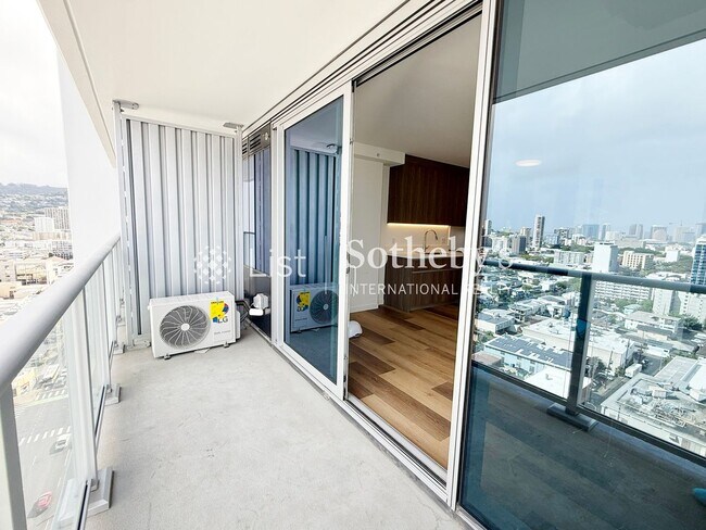 Building Photo - The Park on Keeaumoku #2208L | Honolulu, HI