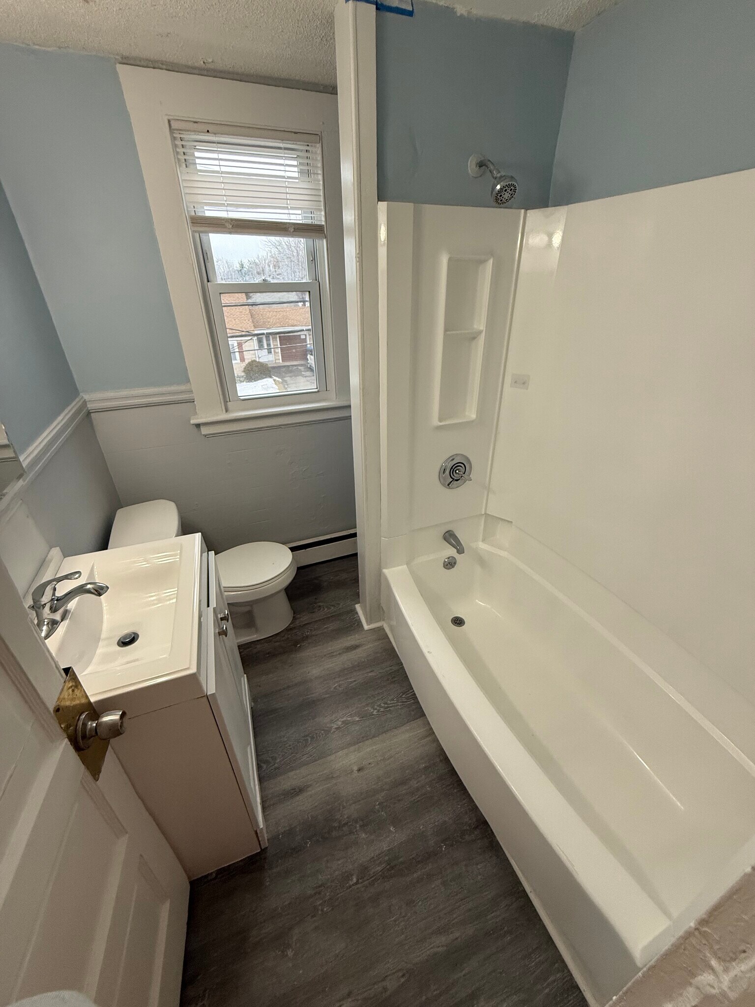 Building Photo - 913 East St