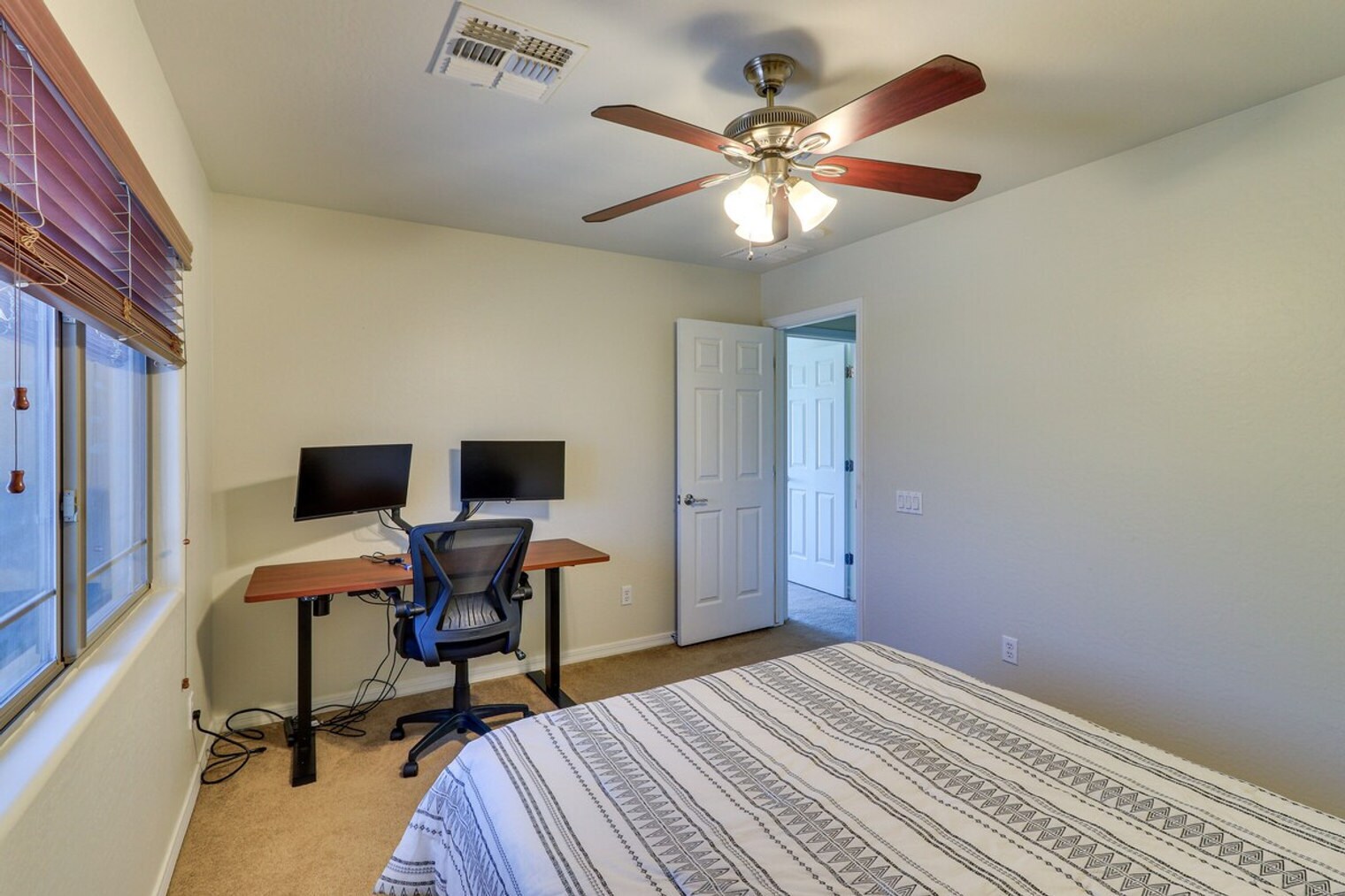 Building Photo - 19053 N Wilson St