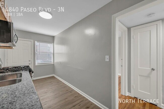 Building Photo - 4840 The Paseo