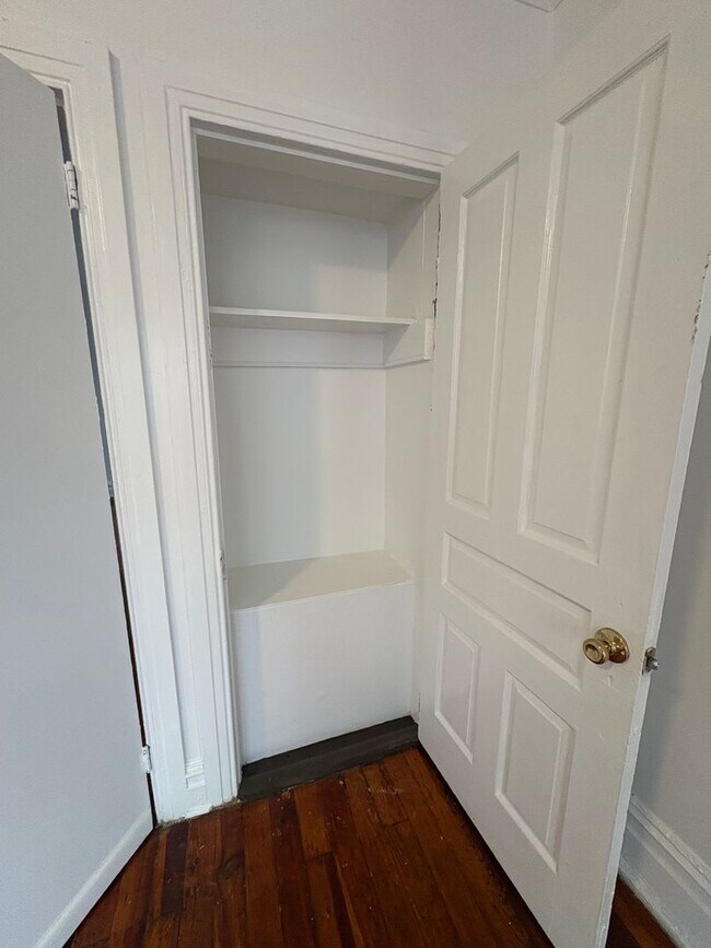 Building Photo - Spacious 2 Bedroom, 2nd Floor Apartment Near York College-York City SD