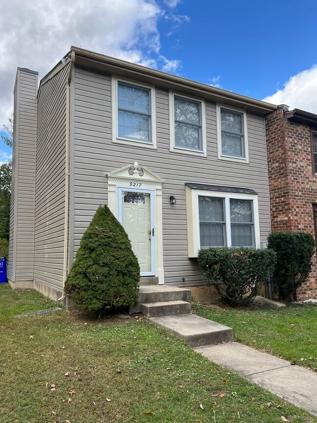 Primary Photo - Renovated End-Unit Ready to Move-In