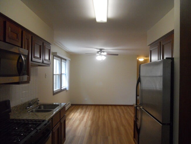 Kitchen - 1922 N 18th Ave