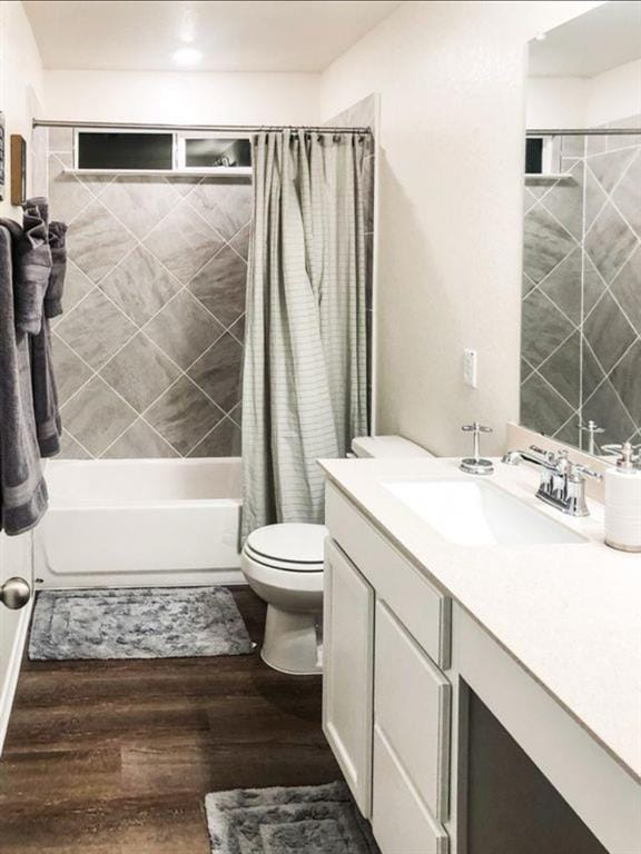 Building Photo - 803 Sandhill Branch Dr