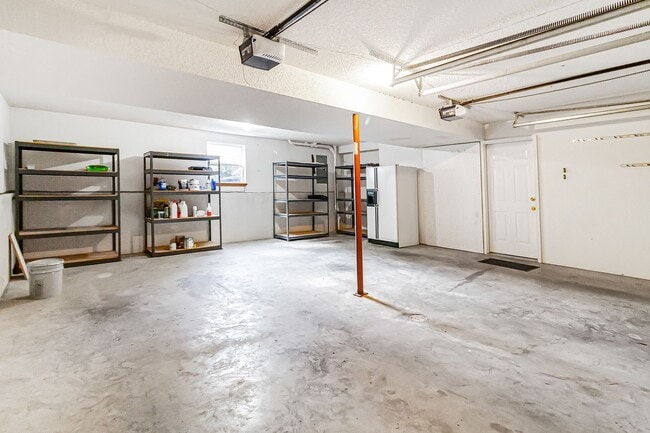 Building Photo - 3 Bedroom 2 Bath in Warrensburg