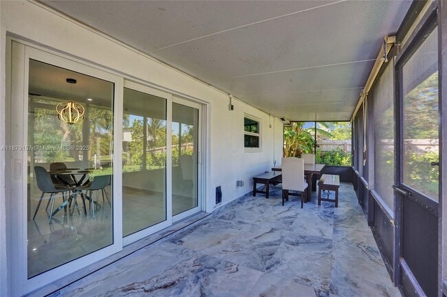 Building Photo - 4530 SW 34th Dr