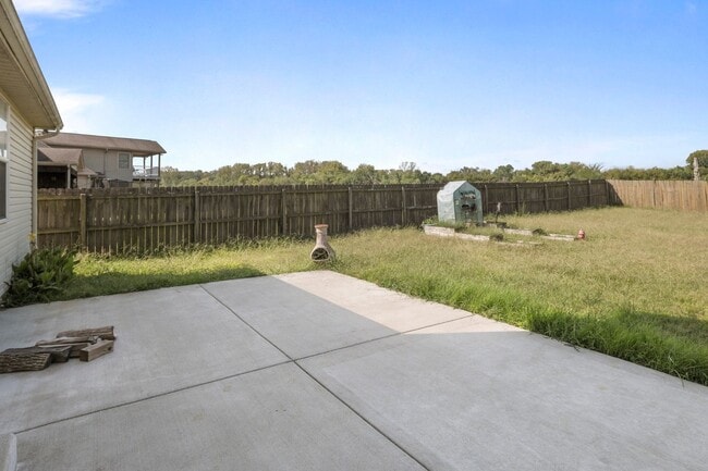 Building Photo - COMING SOON! Pet Friendly, 4 Bedroom 2 bat...