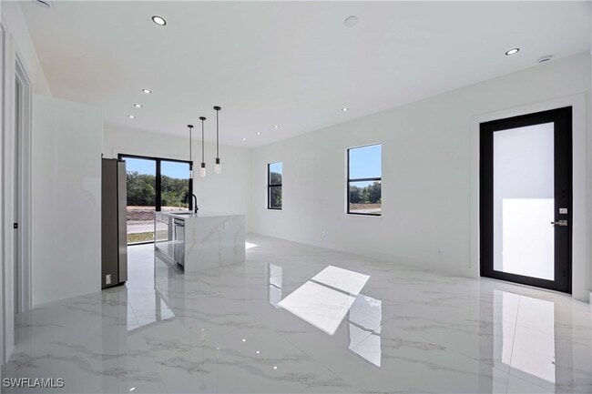 Building Photo - 2700 49th St SW