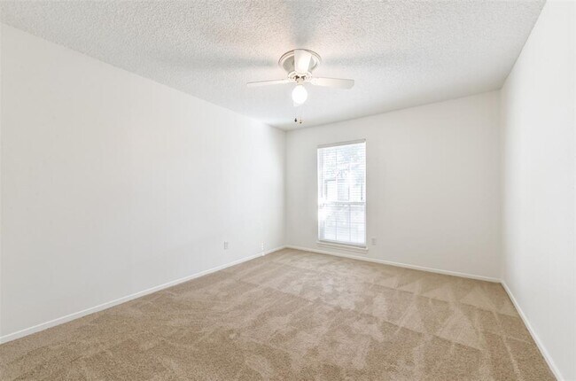 Building Photo - 14341 Misty Meadow Ln