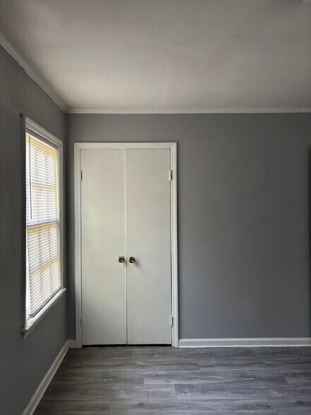 Building Photo - 705 Cecelia Ave