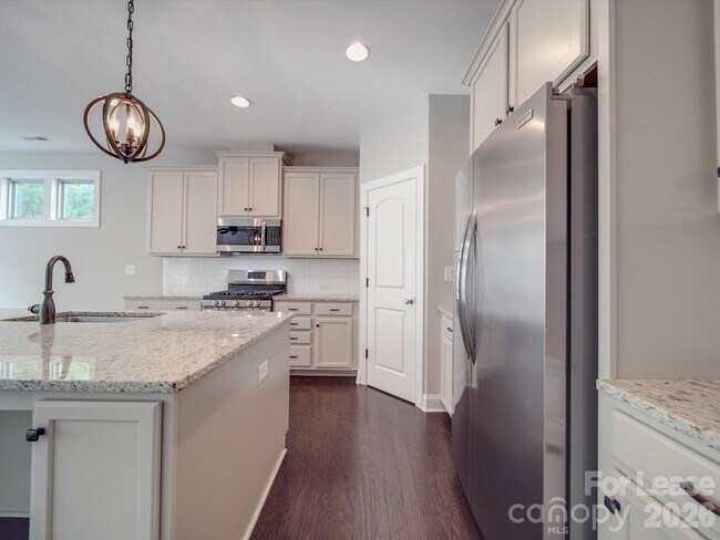 Building Photo - 14021 Goldenrod Trace Rd