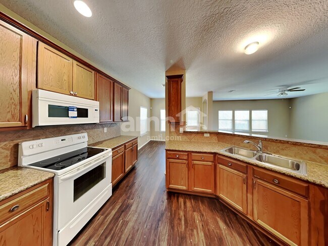 Building Photo - 3622 Melody Flds