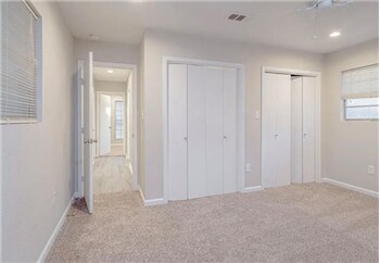 Building Photo - 1009 Alden Dr